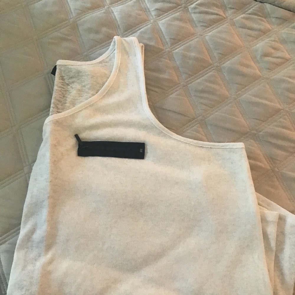 Tunic tank with zipper detail